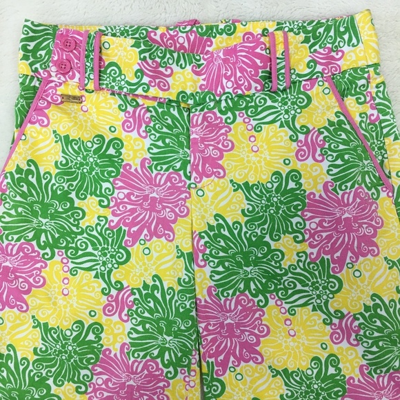 Lilly Pulitzer Floral Yellow Bermuda Shorts Size 2 - Picture 2 of 10